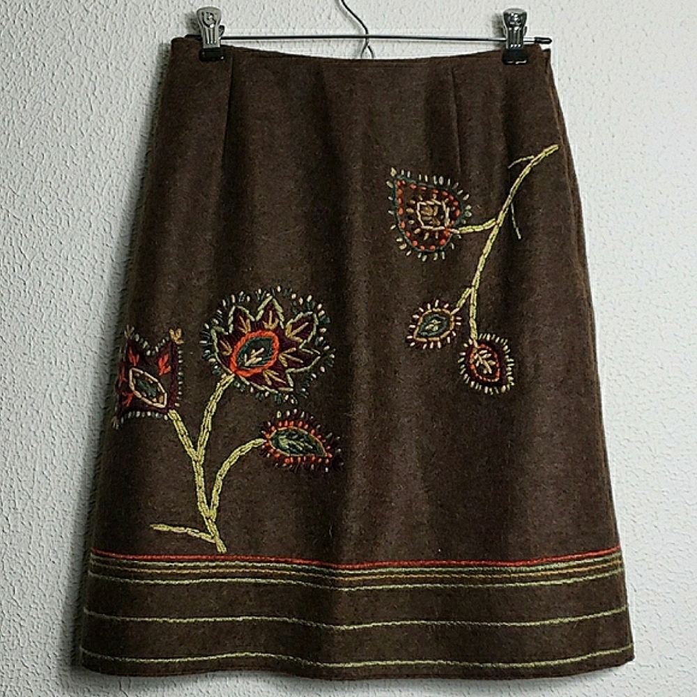 Garnet Hill Brown Skirt Embroidered Leaf Design Wool Mohair Substantial Organic